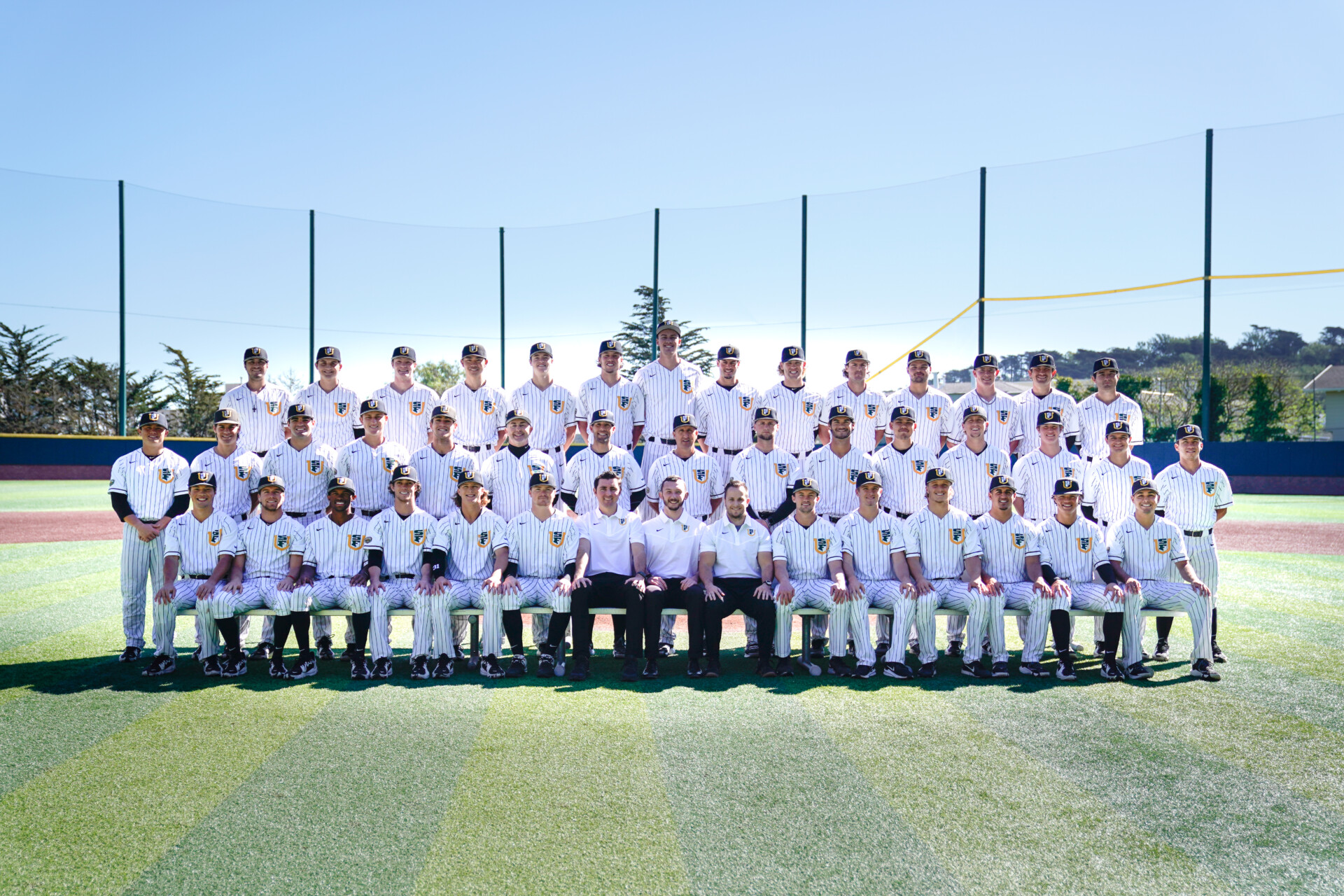 Team photo of the USF baseball team.